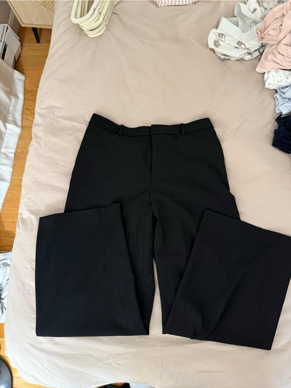 Uniqlo Black Wide-Leg Women’s Pants